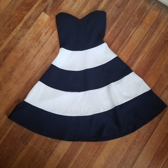 Frenzee Navy Blue and White Stripe Dress Size S - Picture 1 of 6